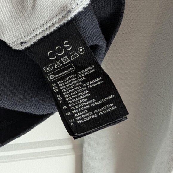 COS - 3 colors sweater with pocket zip - Picture 3 of 6